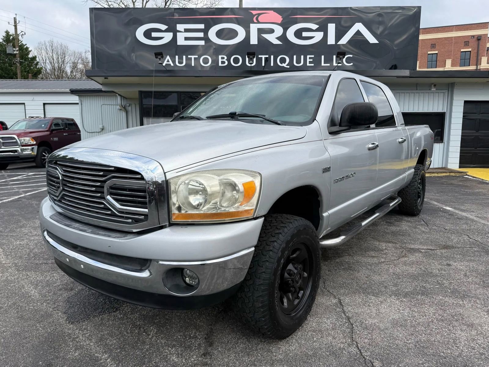 Used 2006 Dodge Ram 1500 Truck SLT image 2