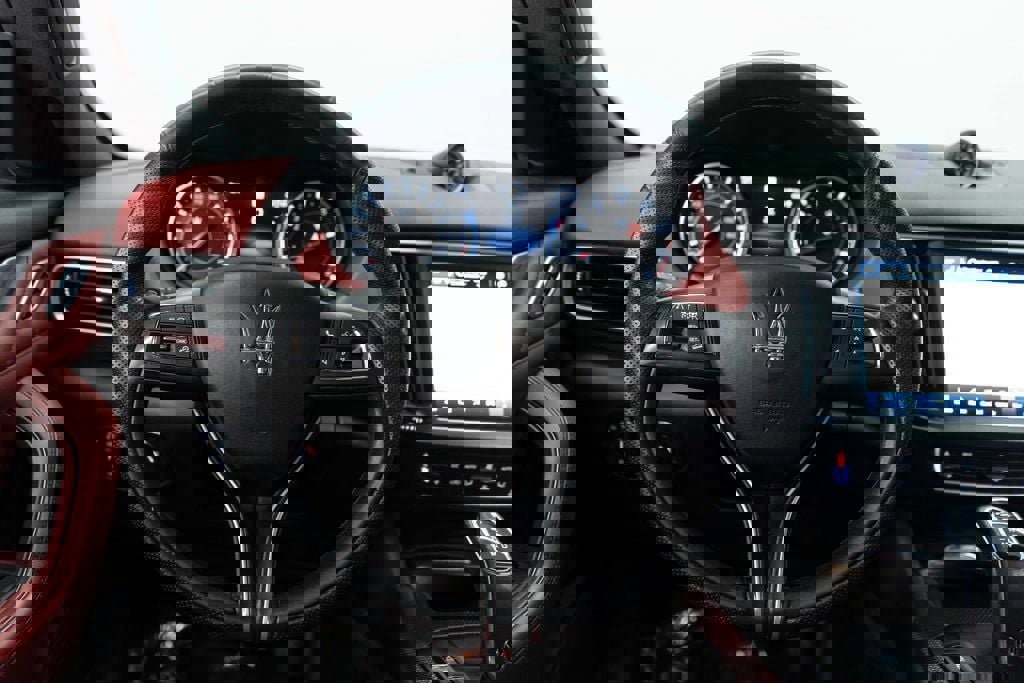 Used 2022 Maserati Levante GT image 15