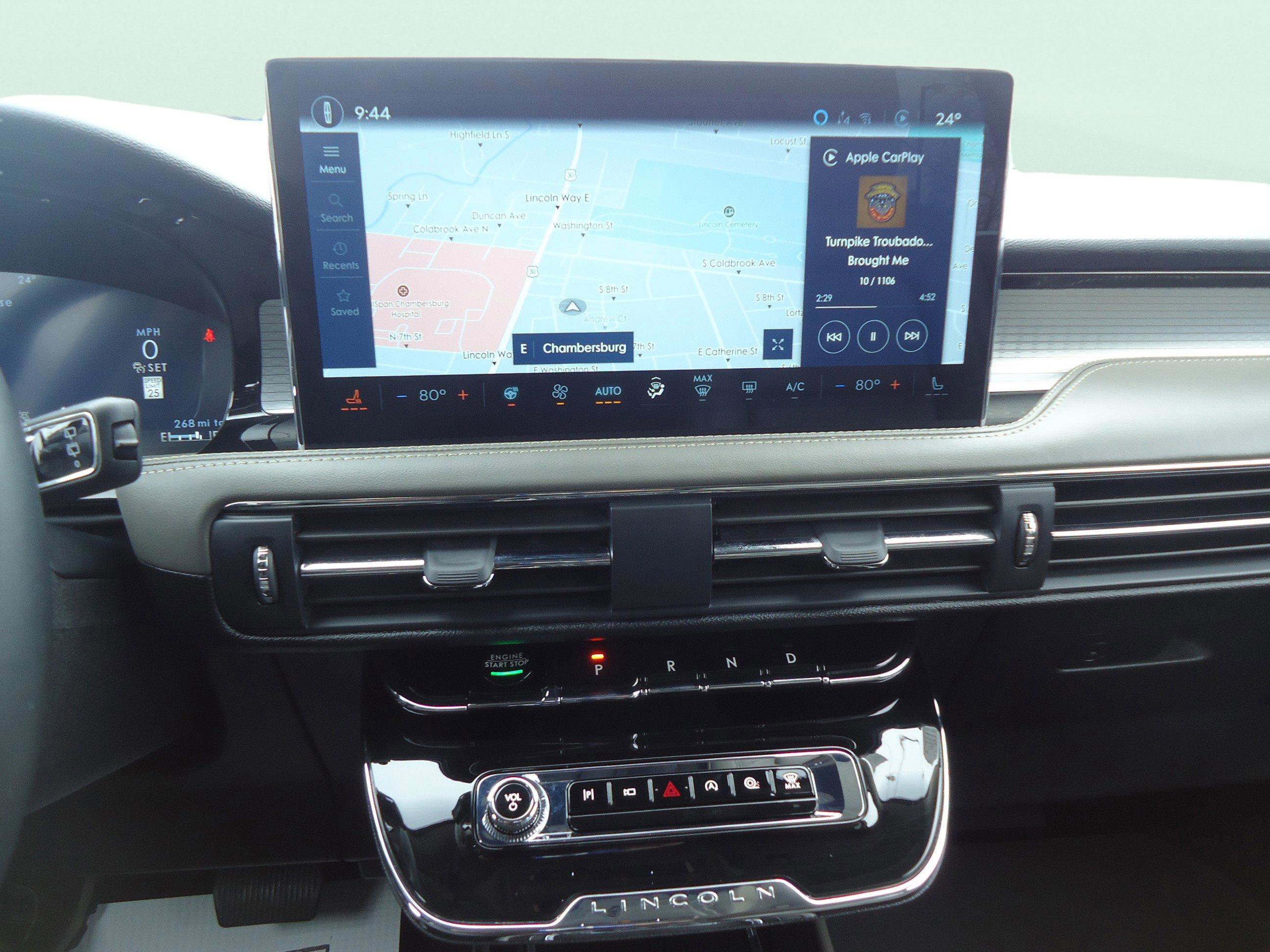 Used 2025 Lincoln Corsair AWD w/ Equipment Group 101A image 15