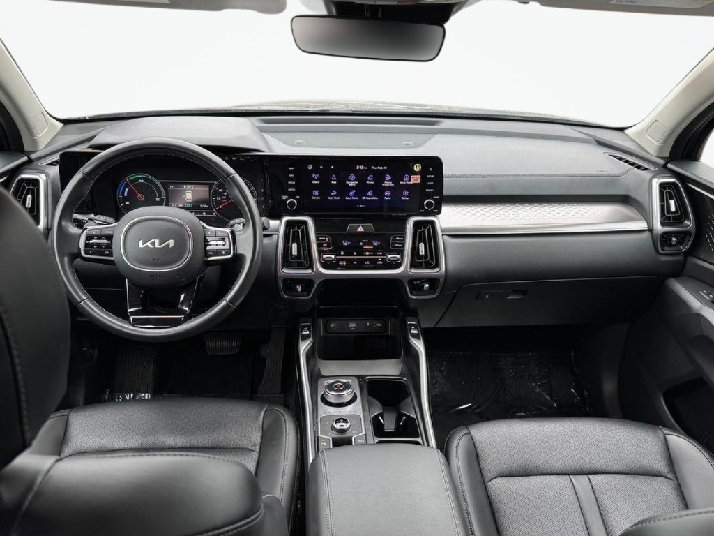 Used 2023 Kia Sorento EX AWD/4WD image 11