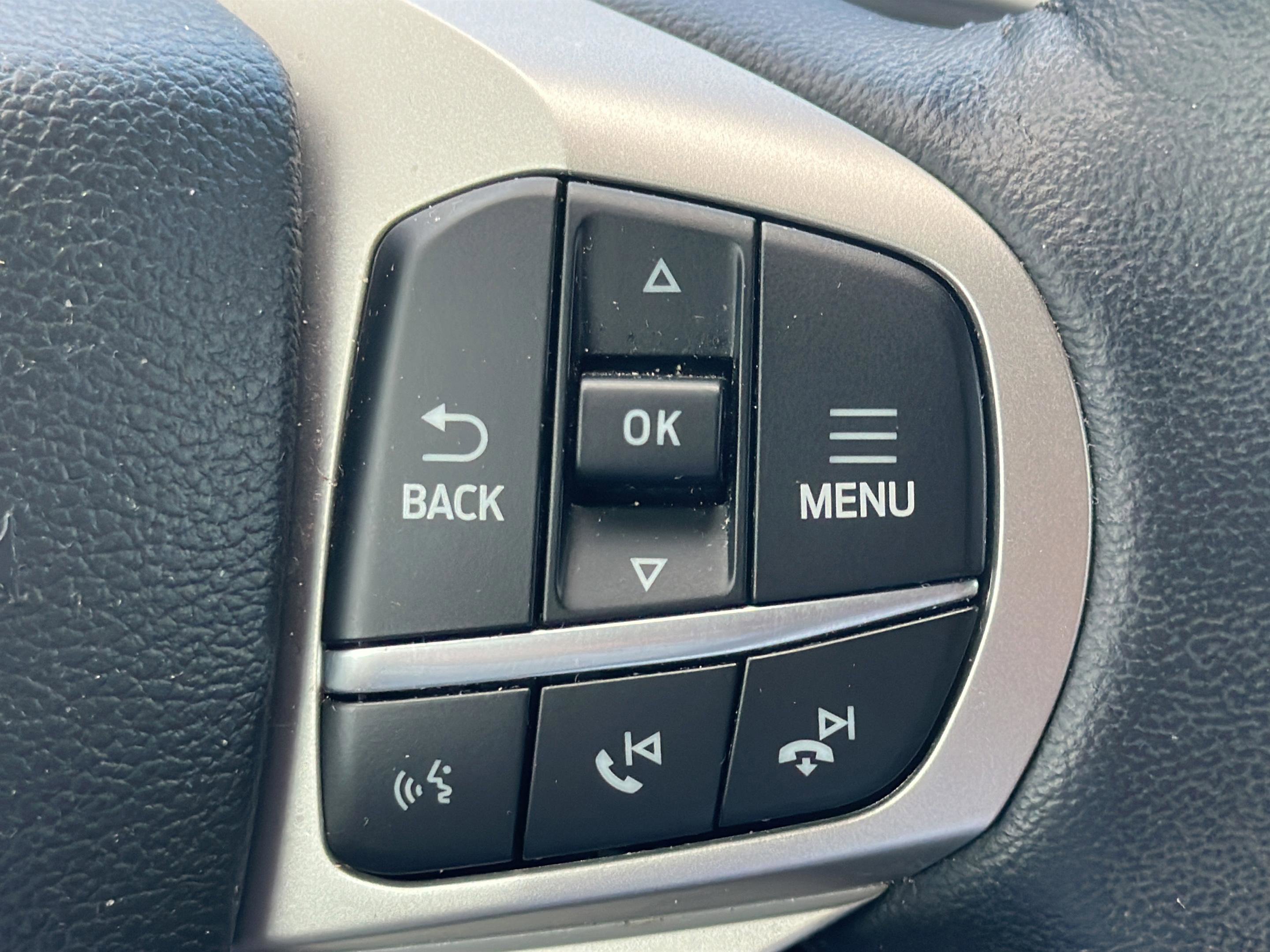 Used 2023 Ford Explorer XLT w/ Equipment Group 202A RWD image 21