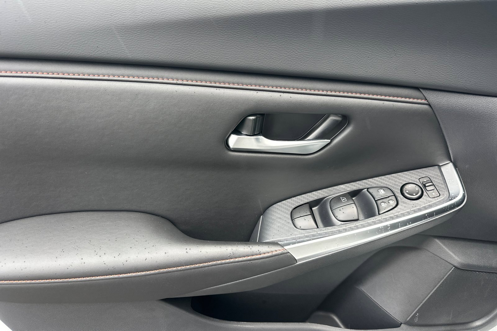 New 2025 Nissan Sentra SR image 12