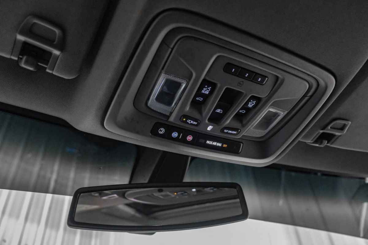 Used 2021 Chevrolet Silverado 1500 LTZ RWD image 23