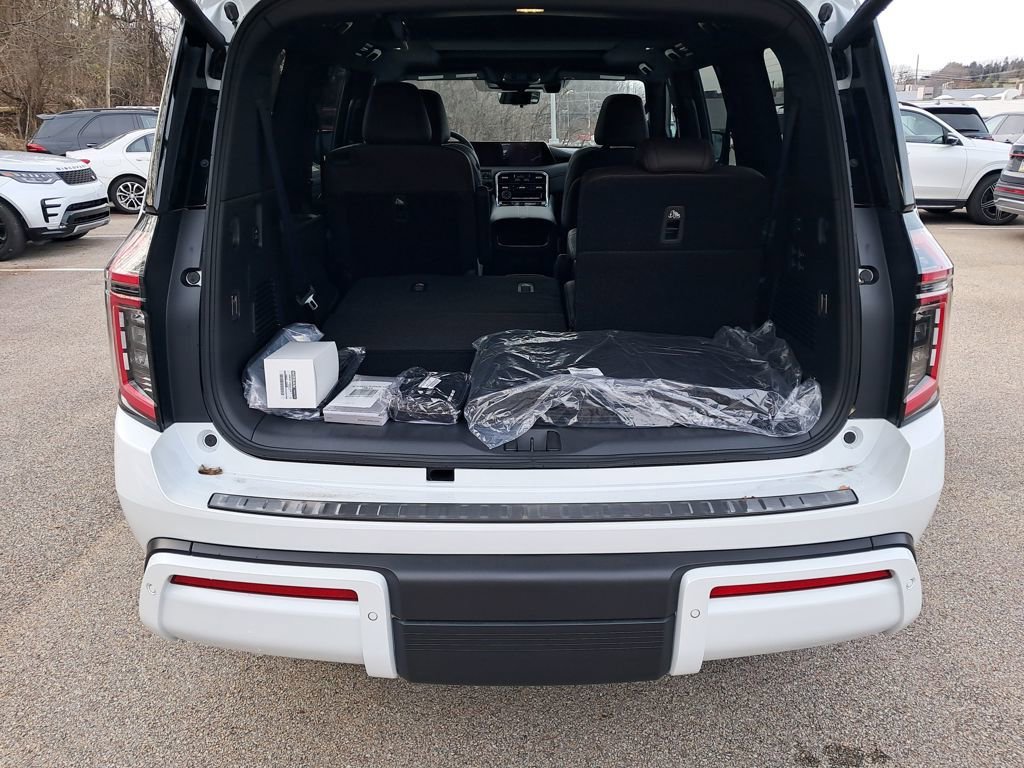 New 2026 Nissan Armada Platinum Reserve image 36