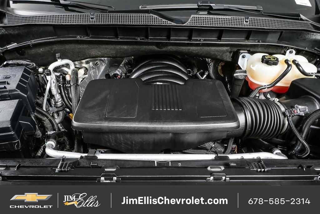 Certified 2025 Chevrolet Tahoe LT RWD image 37