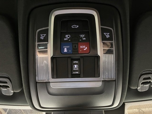 Used 2022 RAM 1500 Limited w/ Body-Colour Bumper Group image 20