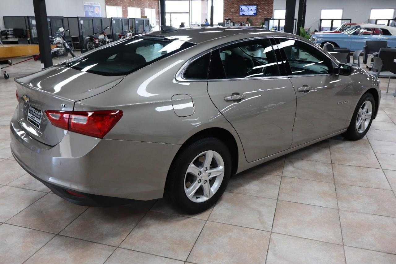 Used 2025 Chevrolet Malibu LS image 5
