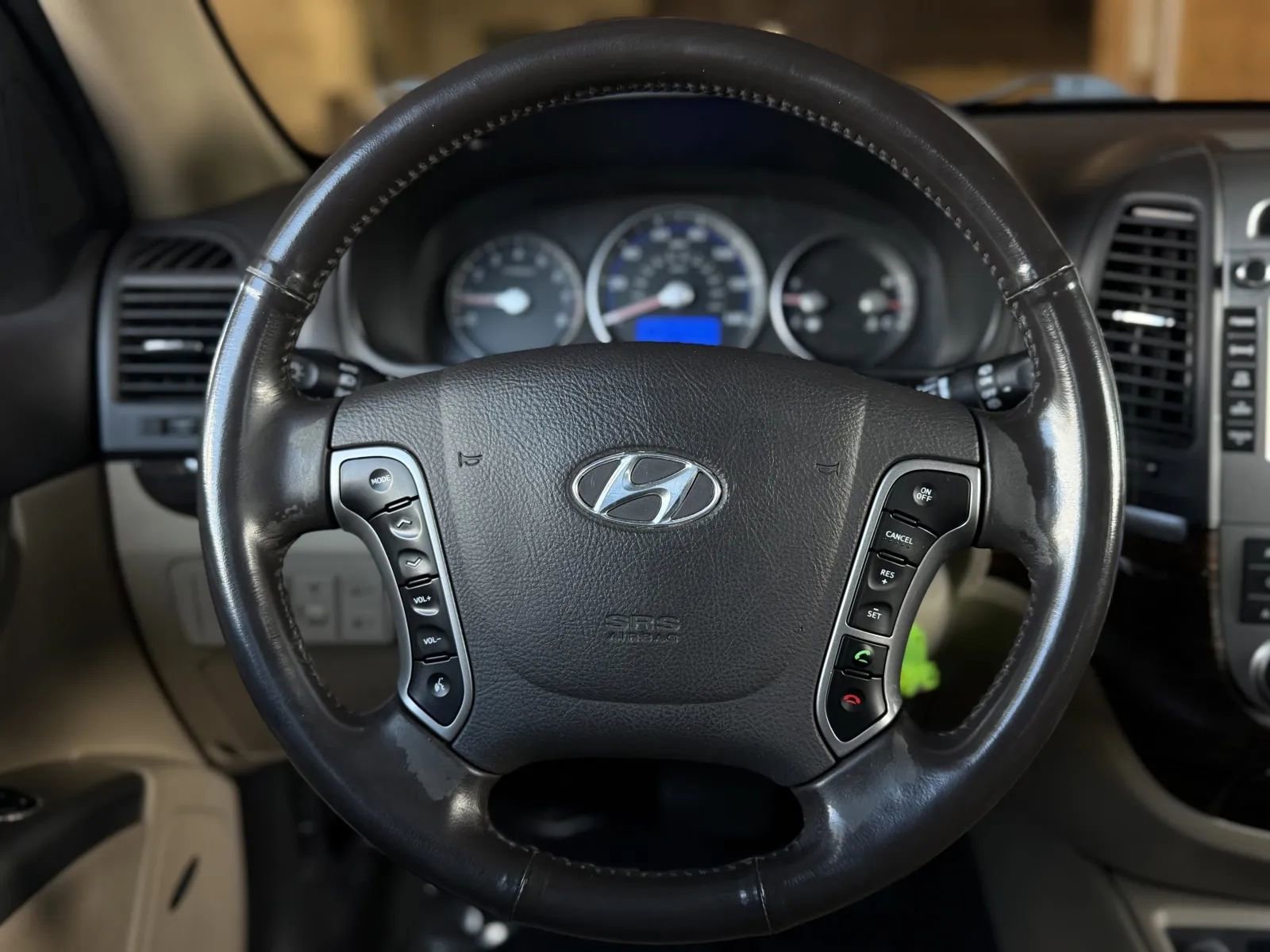 Used 2011 Hyundai Santa Fe Limited w/ Navigation Pkg 4 image 20