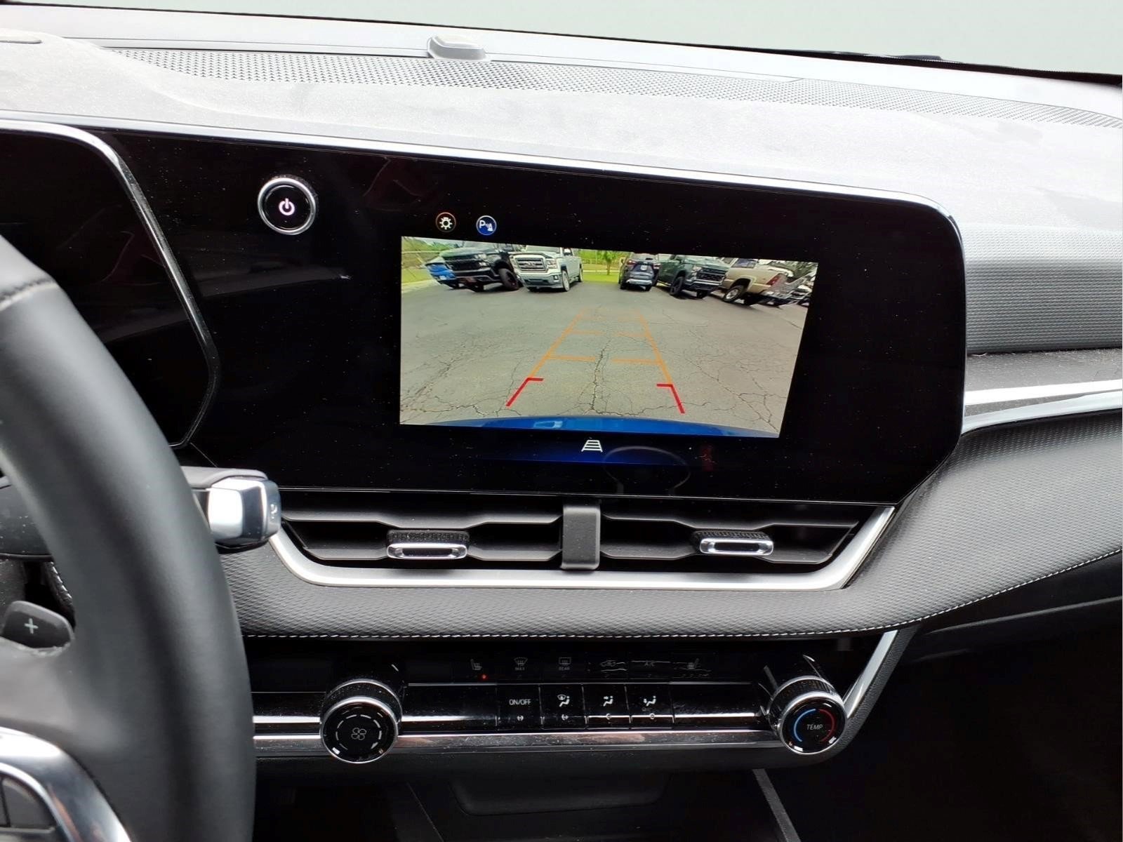 Used 2025 Chevrolet Equinox LT w/ Midnight Edition FWD image 15