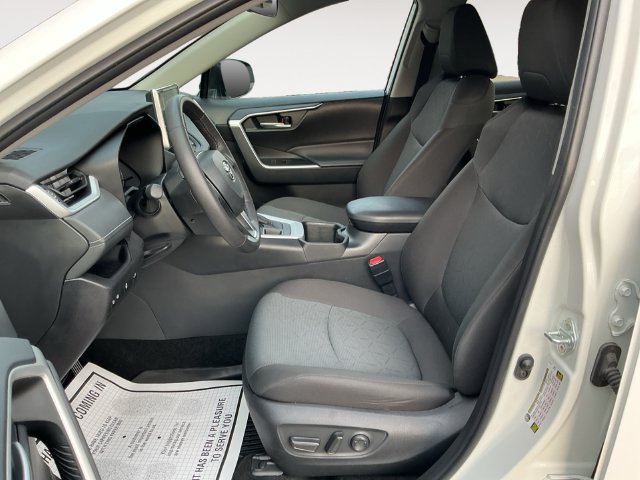 Used 2024 Toyota RAV4 XLE w/ Convenience Package AWD/4WD image 11