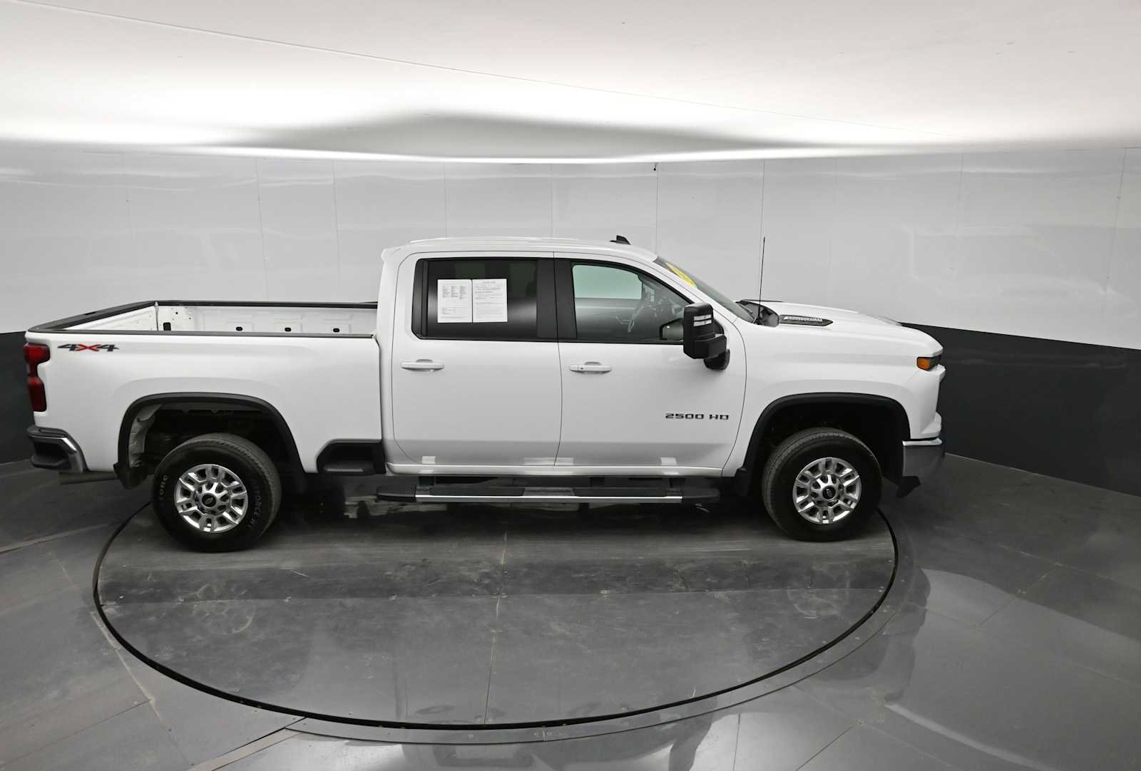 Used 2026 Chevrolet Silverado 2500 LT AWD/4WD image 39