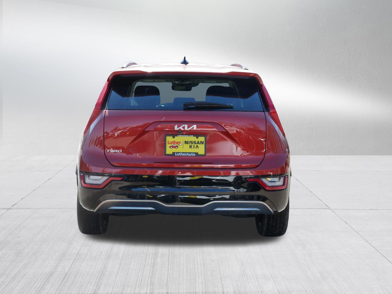 Certified 2023 Kia Niro Wave w/ Wave Preserve Package image 6