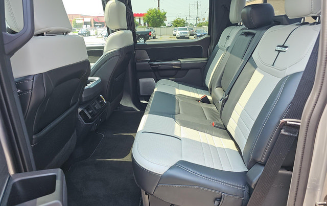 Used 2023 Ford F150 Lightning Platinum AWD/4WD image 8