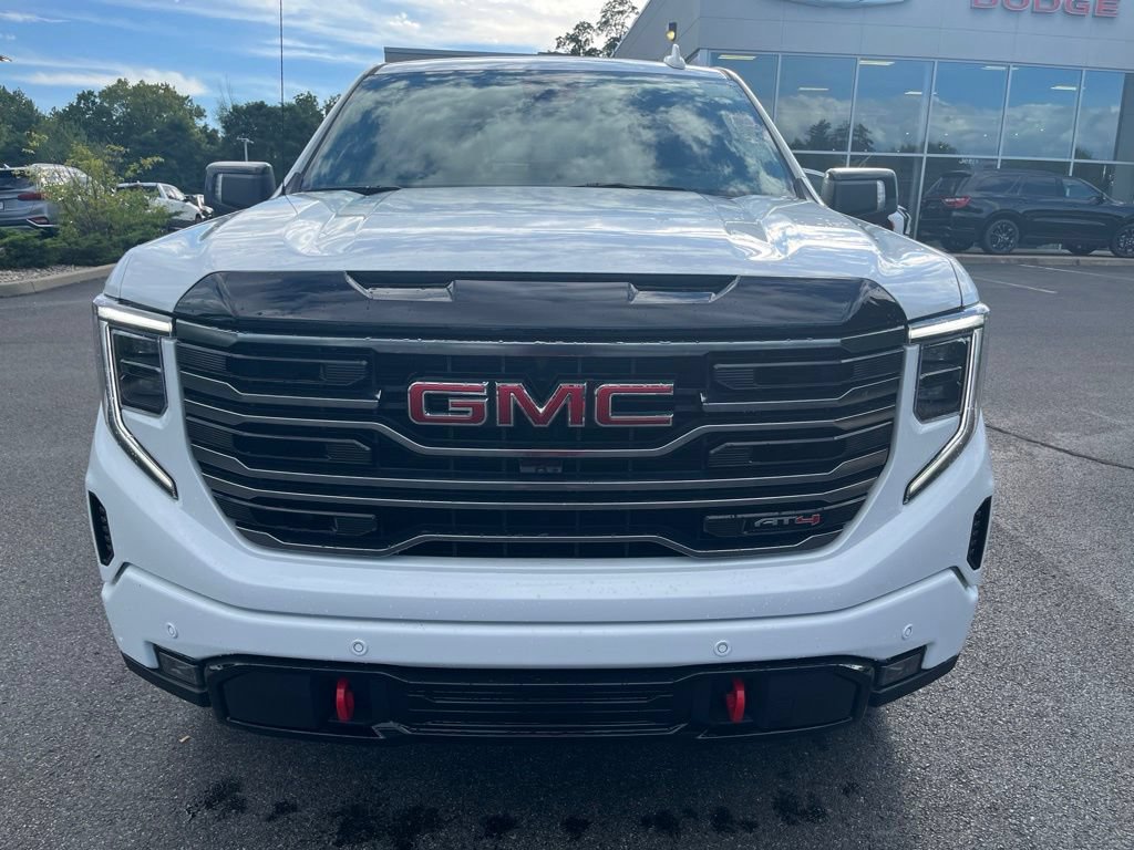 Used 2025 GMC Sierra 1500 AT4 AWD/4WD image 9