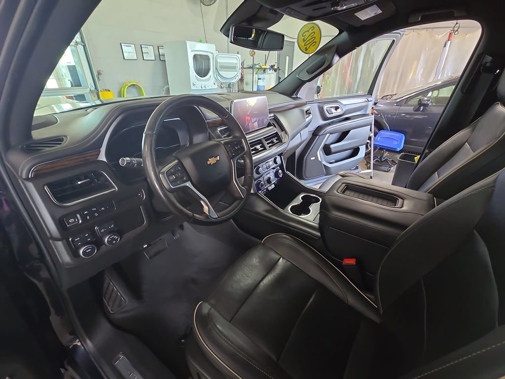Certified 2023 Chevrolet Suburban Premier AWD/4WD image 18