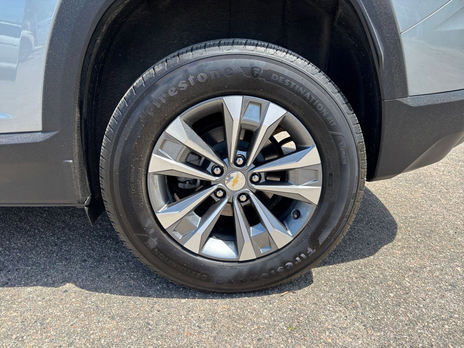 Used 2025 Chevrolet Equinox LT FWD image 29