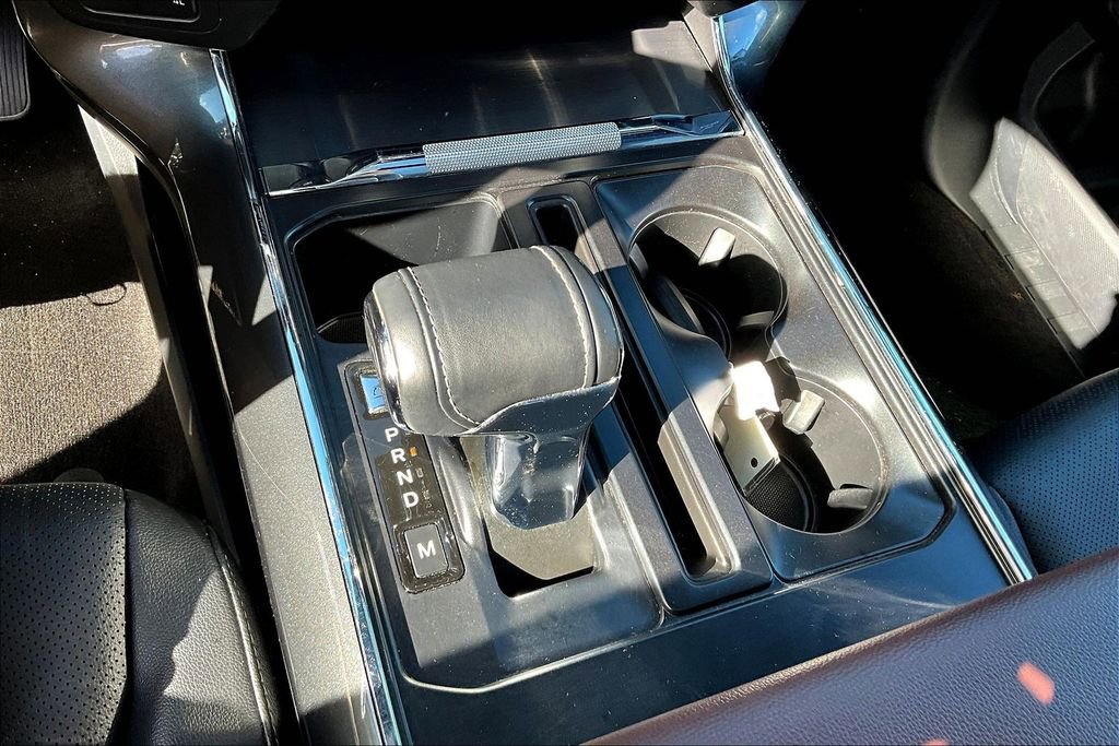 Used 2022 Ford F150 Lariat w/ Equipment Group 502A High image 28