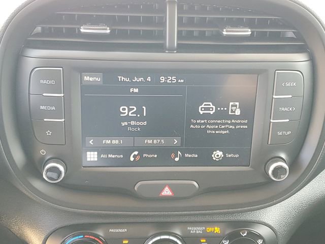 Used 2025 Kia Soul LX FWD image 22