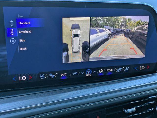 New 2026 Chevrolet Tahoe Premier w/ Sun And Tow Package AWD/4WD image 27