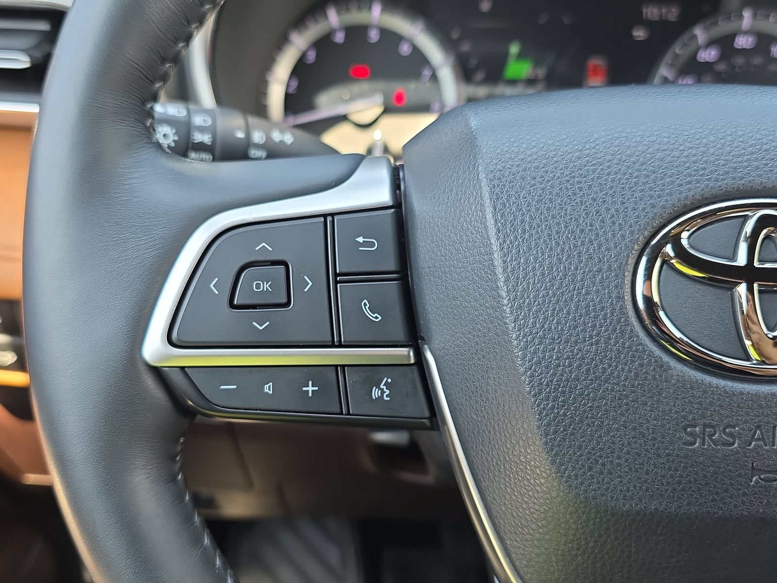 Used 2022 Toyota Highlander Platinum AWD/4WD image 18