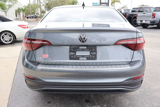 Used 2024 Volkswagen Jetta SE FWD image 8