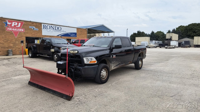 Used 2012 RAM 2500 ST w/ Popular Equipment Group image 1