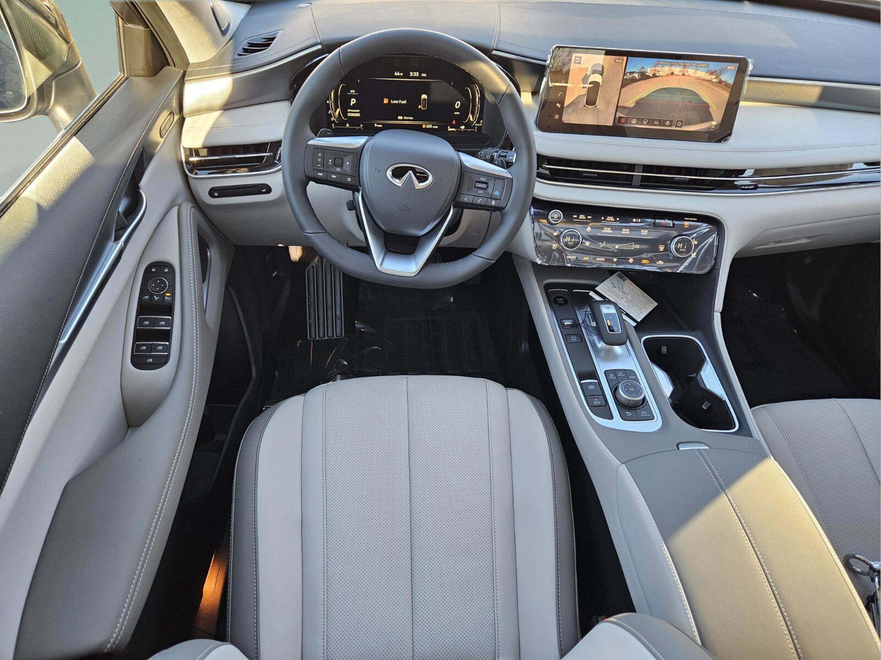 New 2026 INFINITI QX60 Luxe image 13