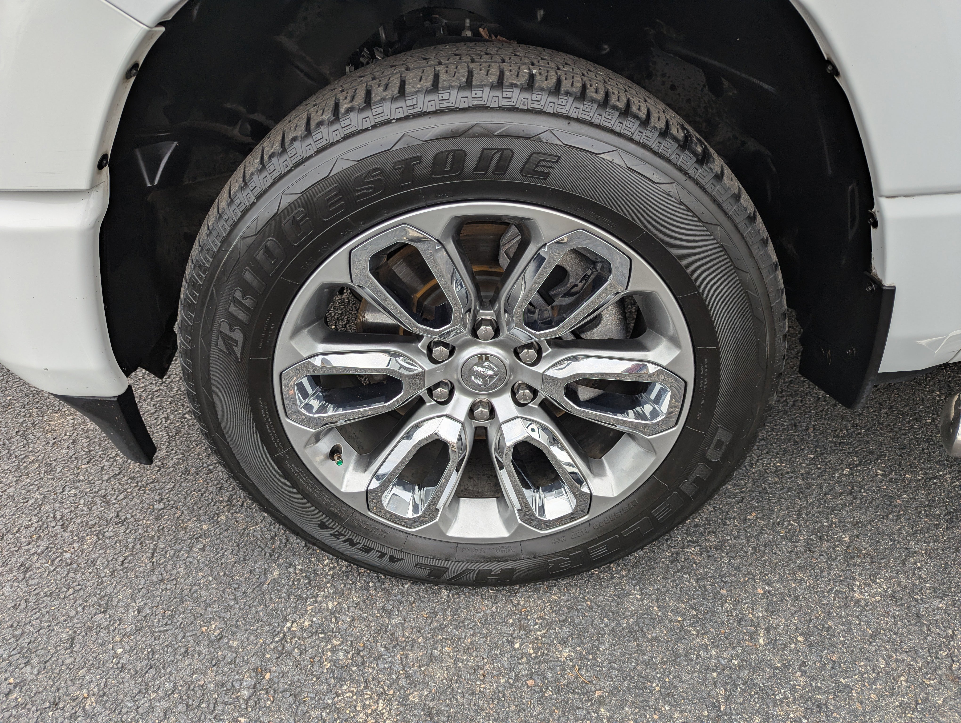 Used 2023 RAM 1500 Laramie image 25