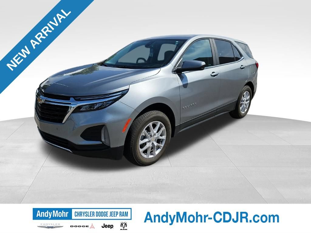 Used 2023 Chevrolet Equinox LT w/ Driver Convenience Package AWD/4WD image 3