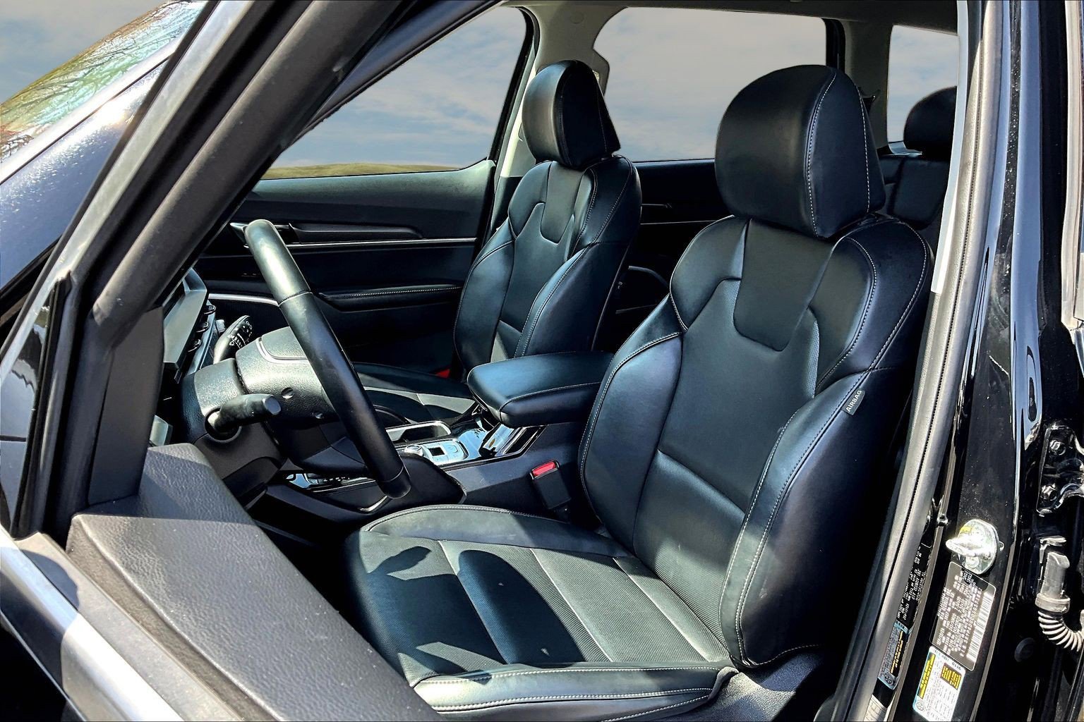 Used 2025 Kia Telluride S AWD/4WD image 13