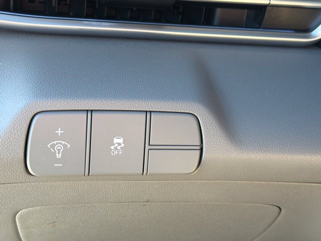 Used 2024 Hyundai Elantra SEL FWD image 28