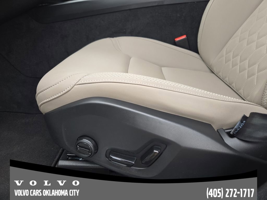 Certified 2026 Volvo XC60 B5 Plus w/ Protection Package Premier AWD/4WD image 23