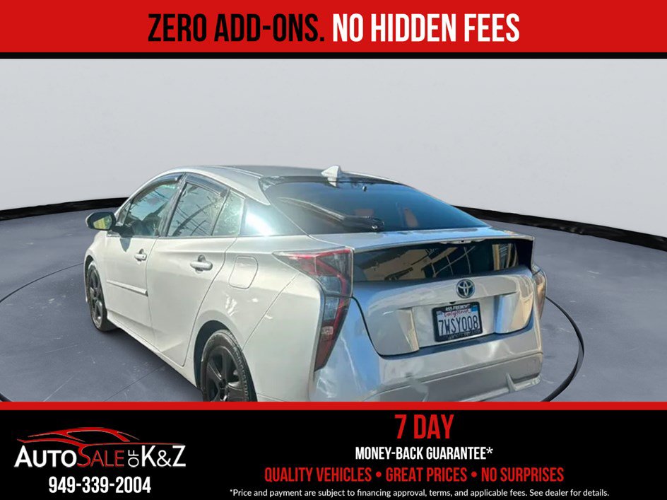Used 2016 Toyota Prius Three Touring FWD image 2