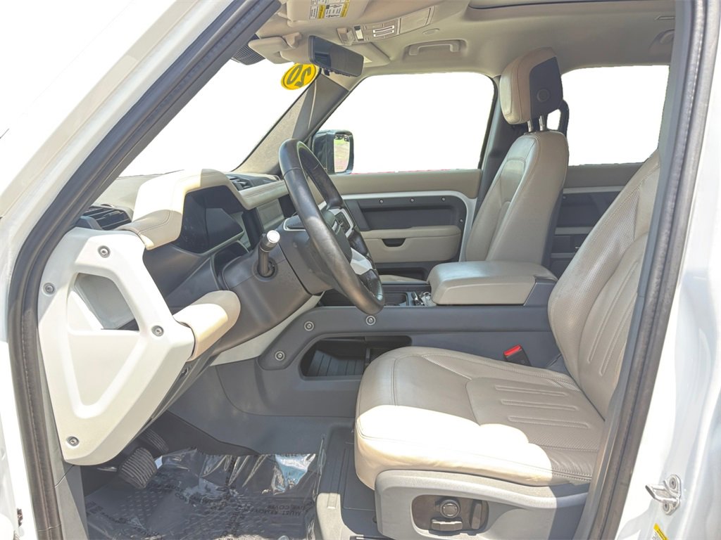 Used 2020 Land Rover Defender 110 HSE image 9