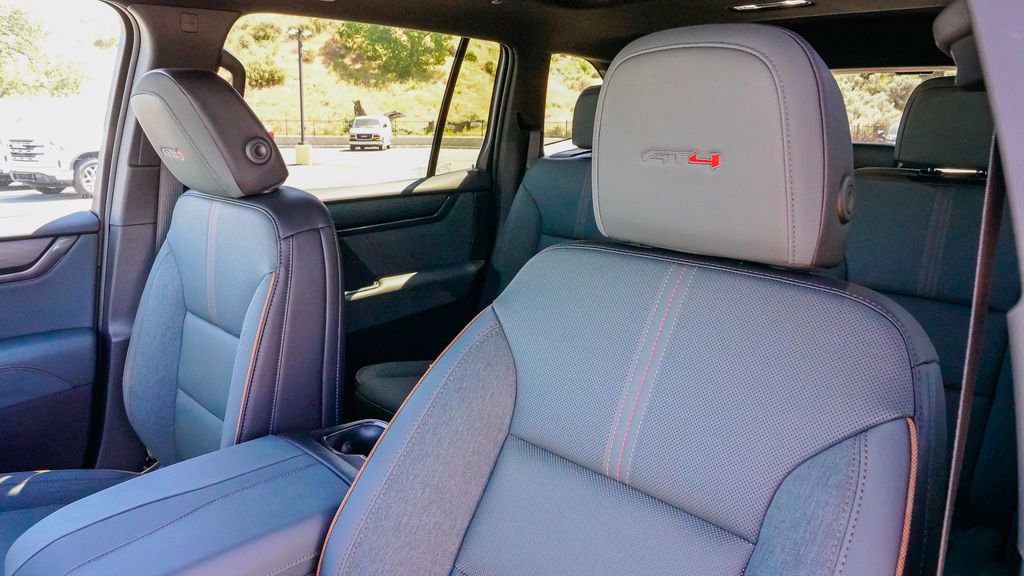 New 2026 GMC Acadia AT4 image 14