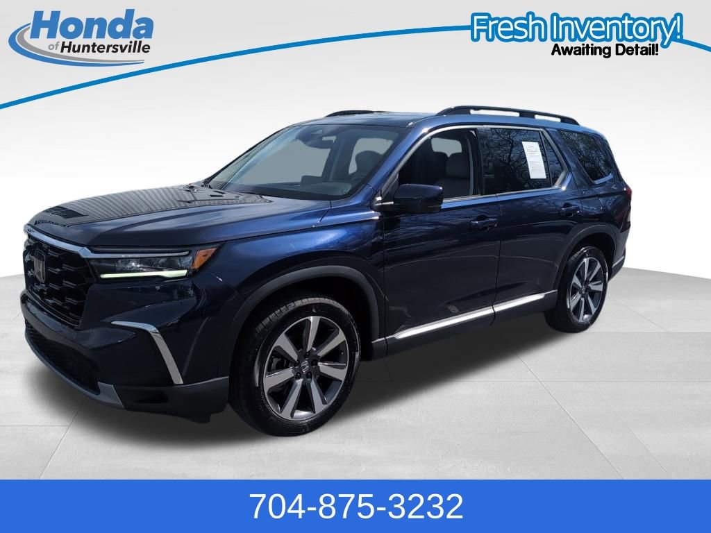 Used 2024 Honda Pilot Touring image 4