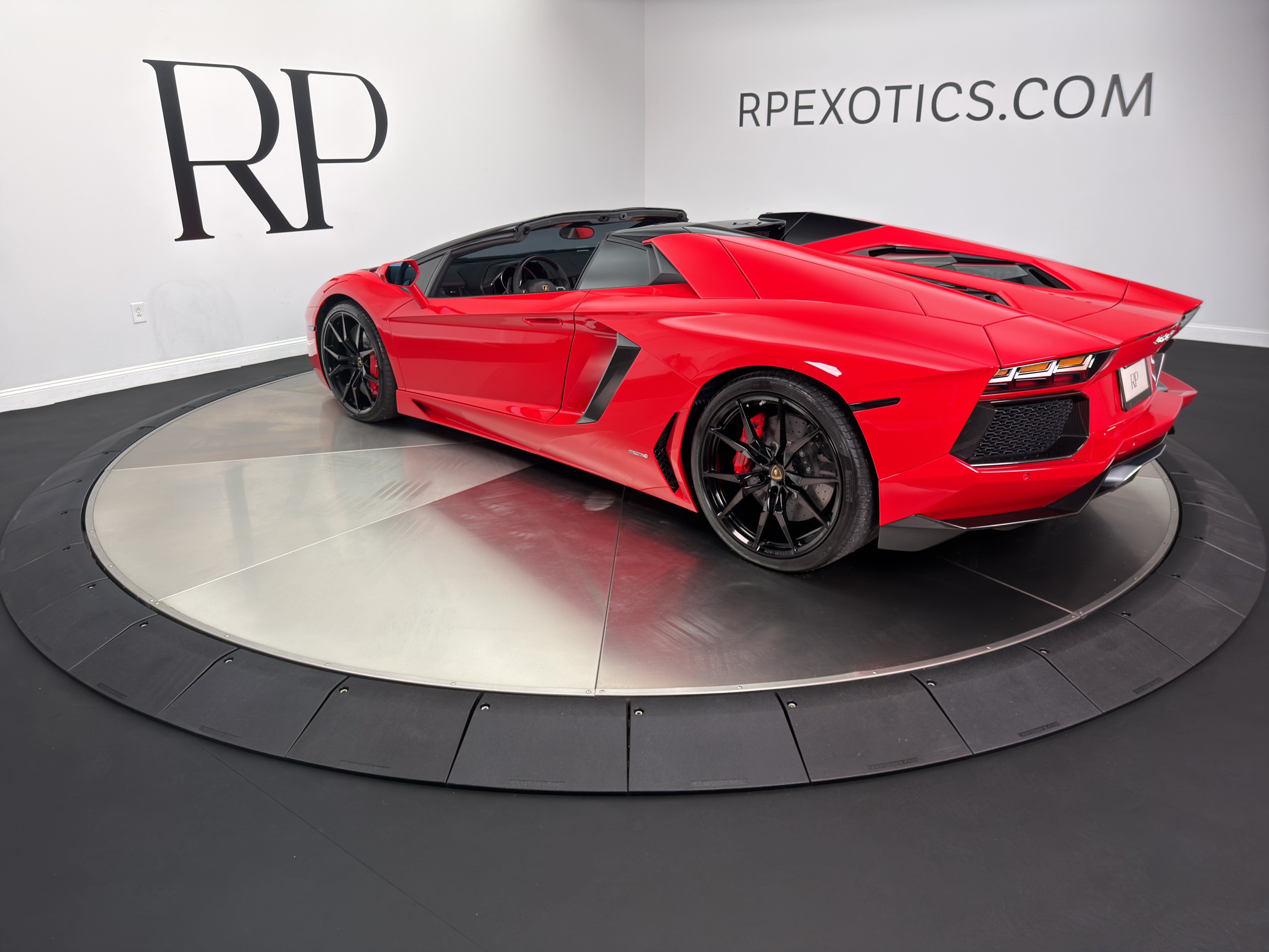 Used 2016 Lamborghini Aventador LP 700-4 AWD/4WD image 7