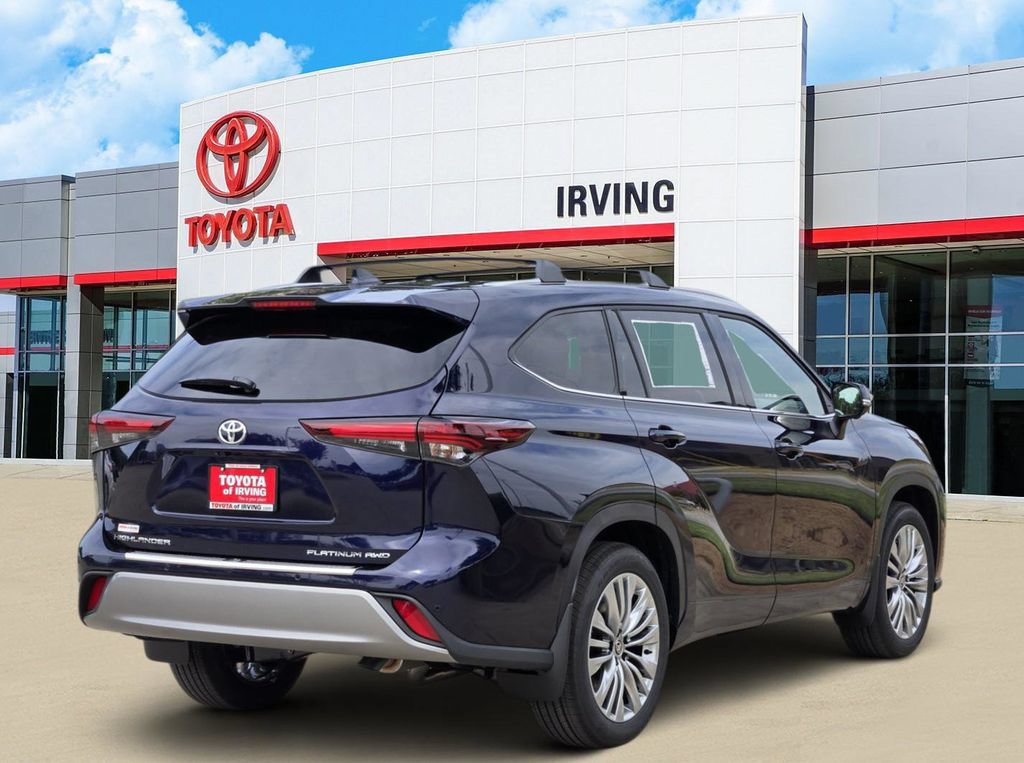 New 2026 Toyota Highlander Platinum AWD/4WD image 4