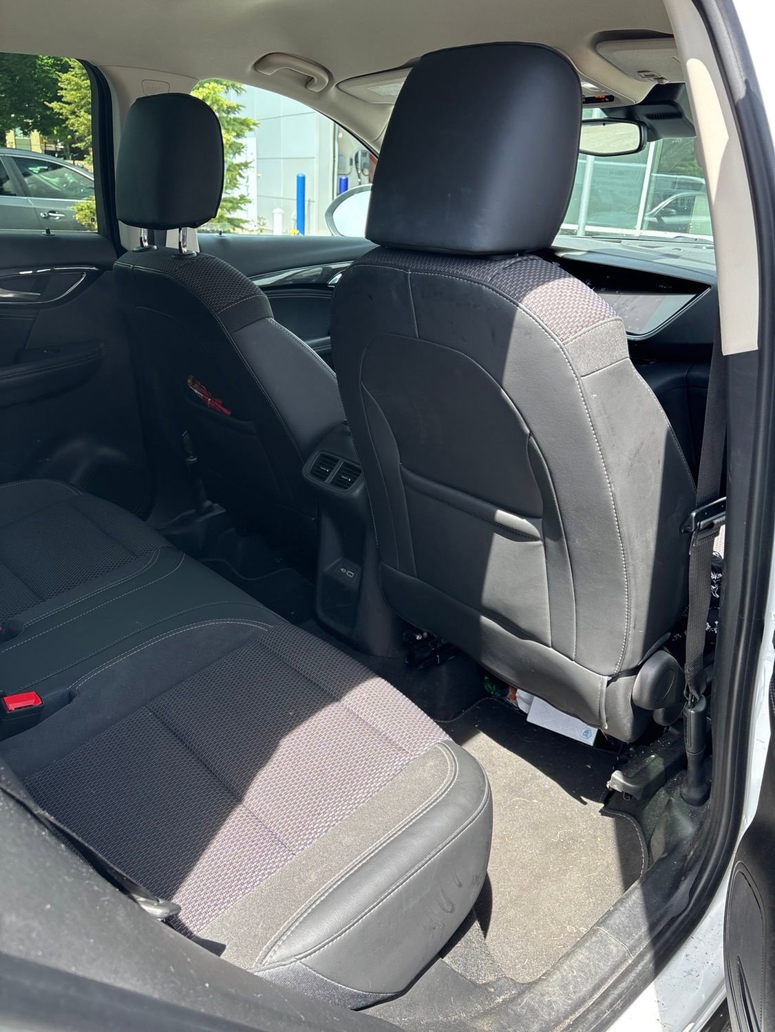 Used 2023 Buick Envision Preferred AWD/4WD image 9