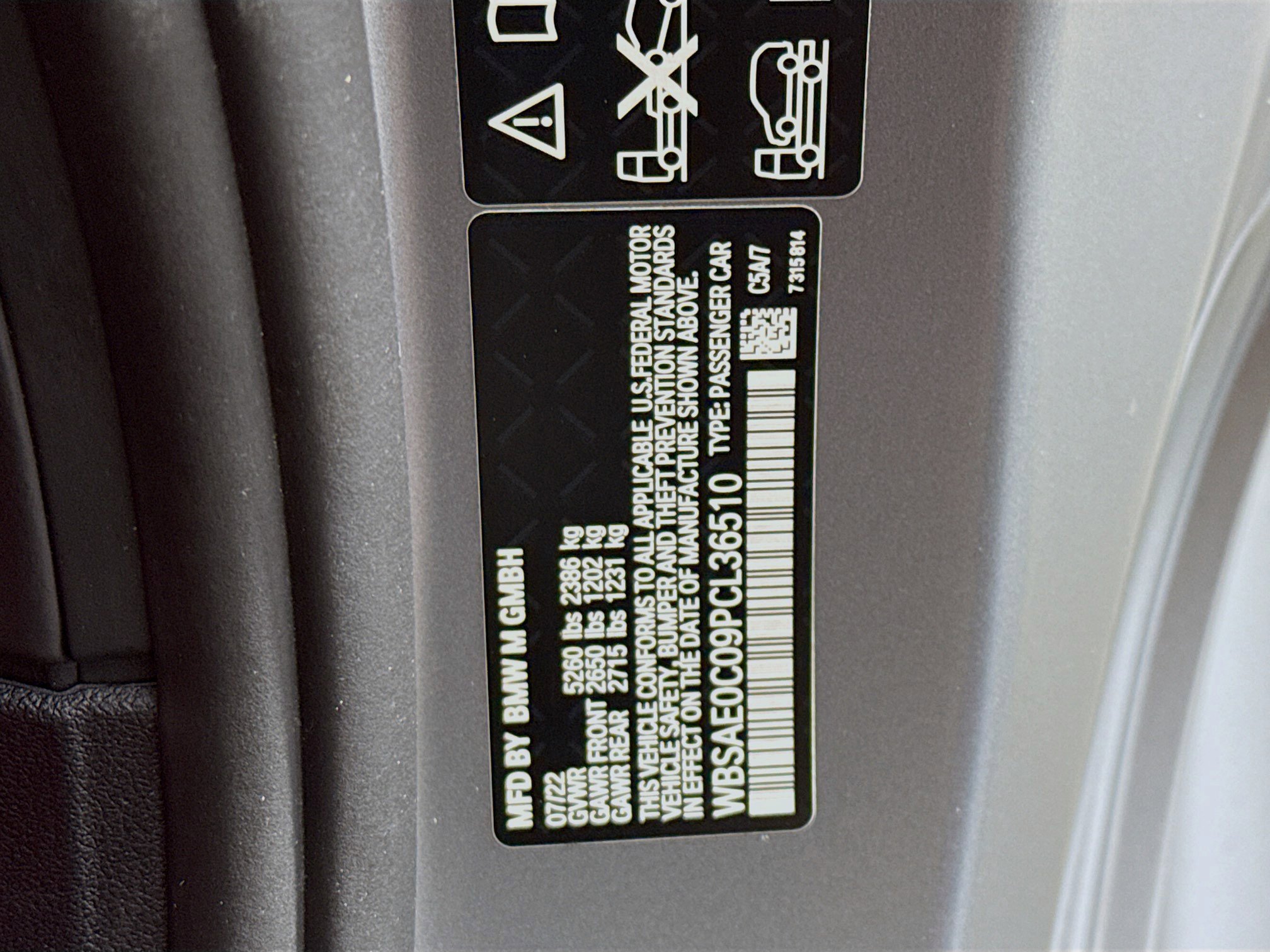 Used 2023 BMW M8 Competition w/ M Carbon Exterior Package image 38