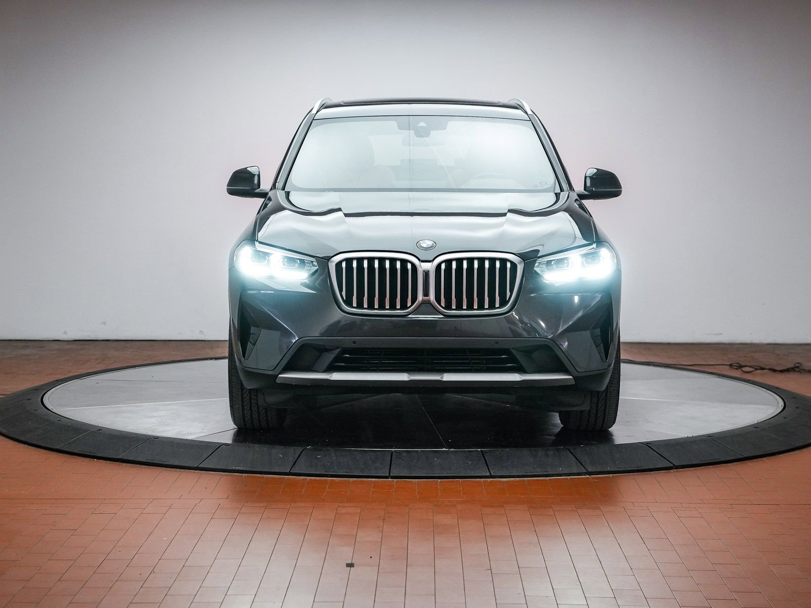 Used 2023 BMW X3 sDrive30i w/ Premium Package RWD image 7
