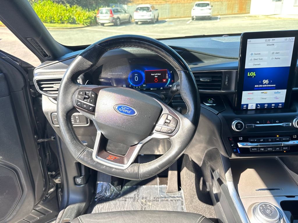 Used 2020 Ford Explorer ST w/ Premium Technology Package image 17