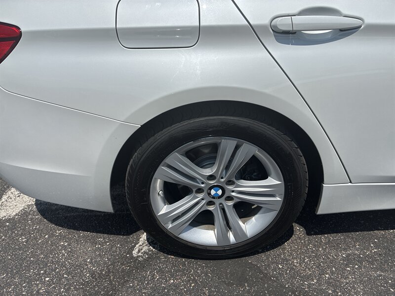 Used 2018 BMW 328d xDrive Wagon AWD/4WD image 11