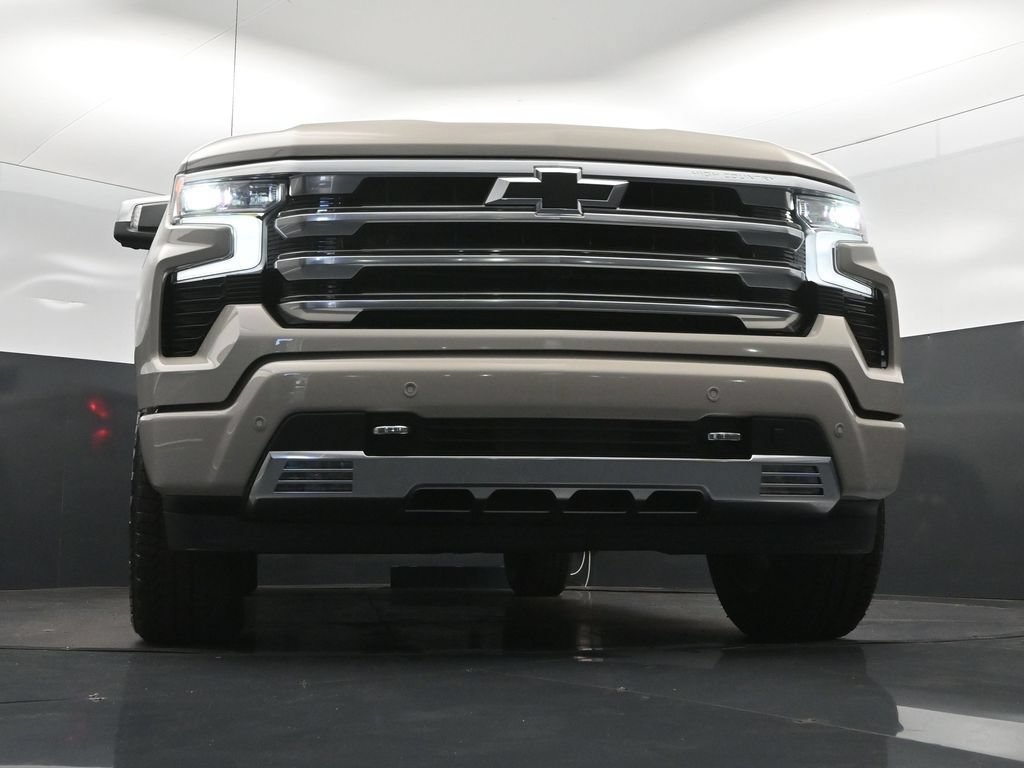 New 2026 Chevrolet Silverado 1500 High Country w/ Technology Package AWD/4WD image 47