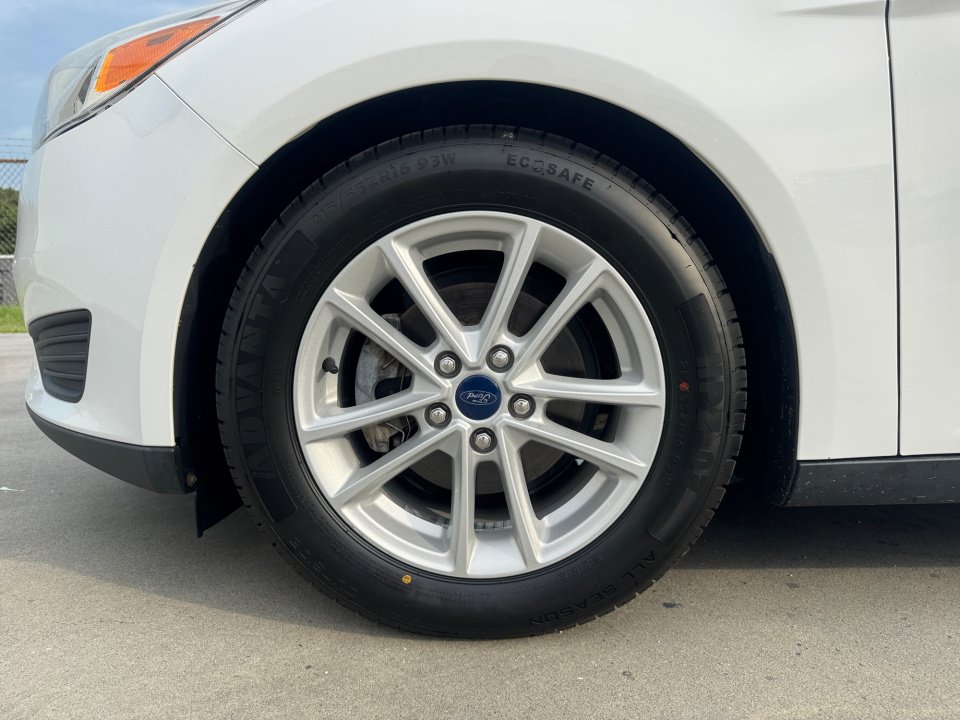 Used 2018 Ford Focus SE FWD image 31