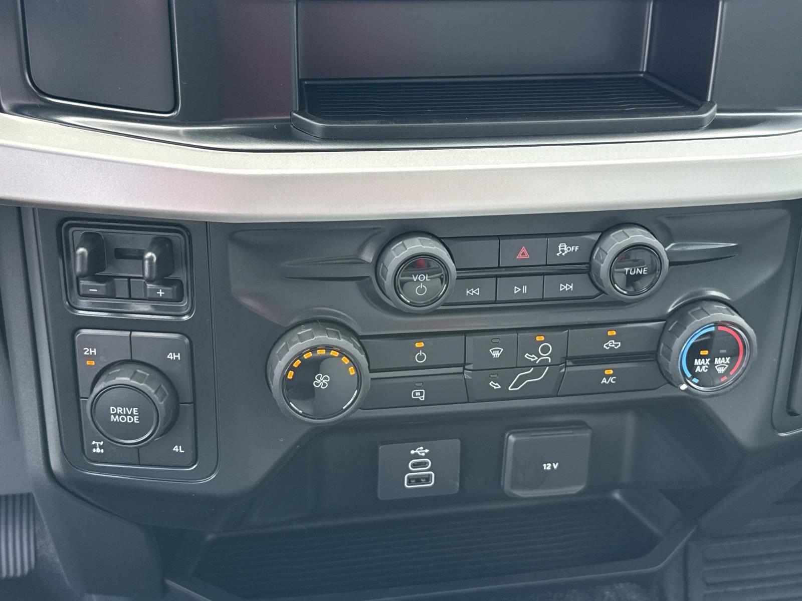 New 2027 Ford F350 XL w/ FX4 Off-Road Package AWD/4WD image 16
