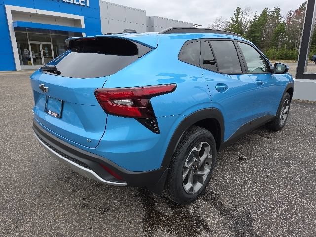 New 2026 Chevrolet Trax LT w/ Driver Confidence Package FWD image 23