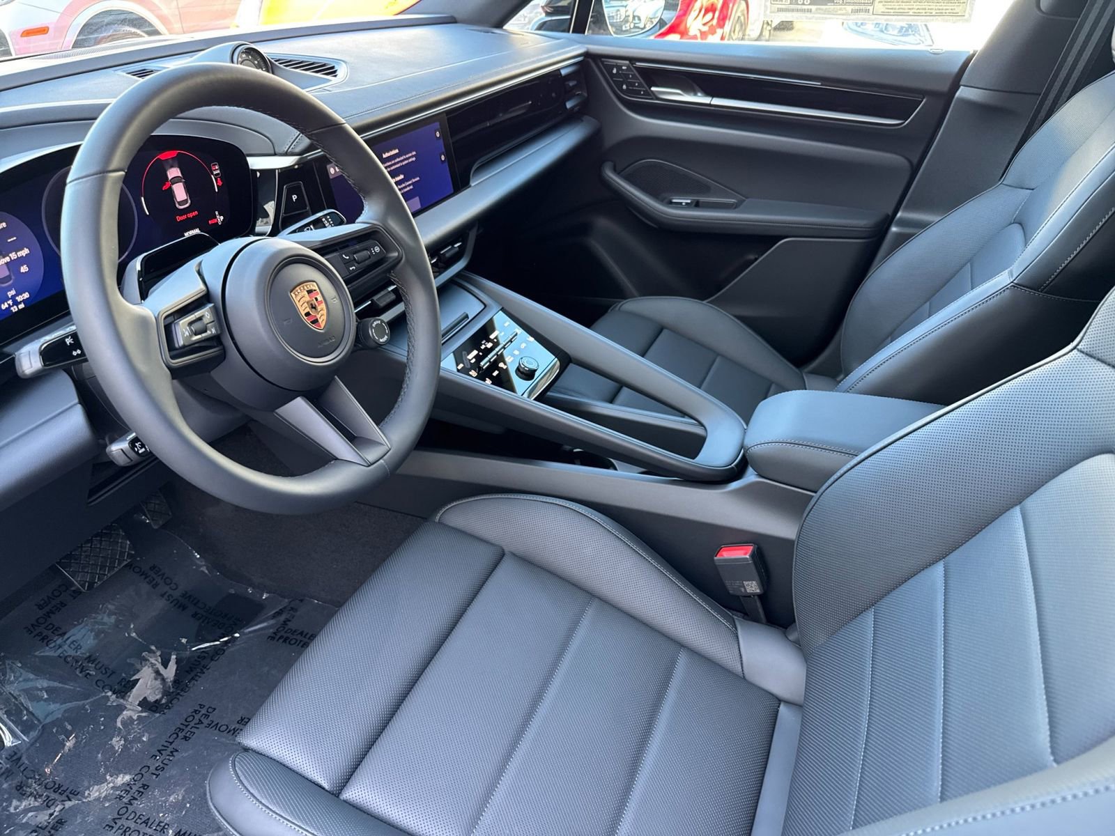 New 2026 Porsche Macan 4 Electric image 4