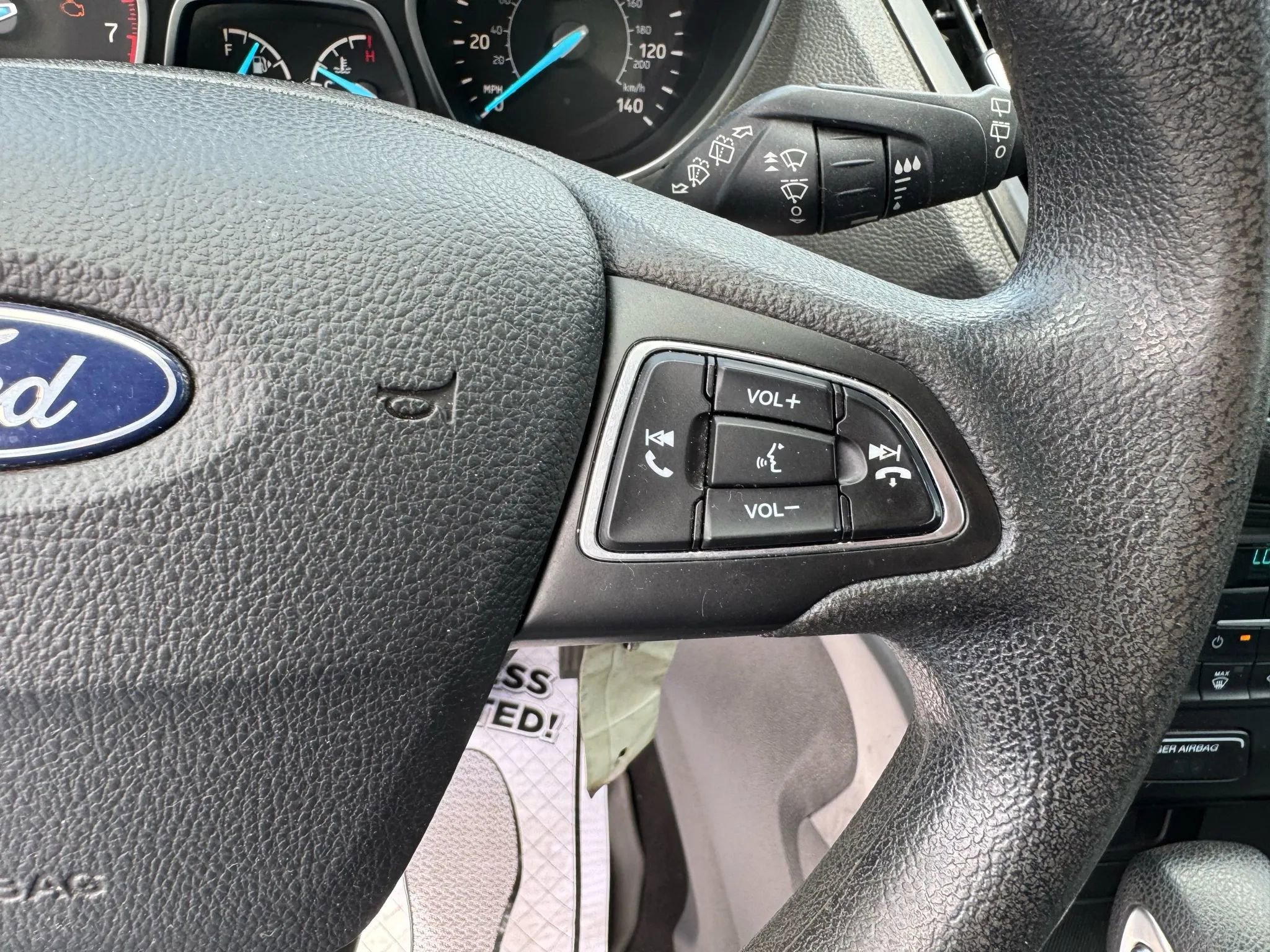 Used 2018 Ford Escape SE image 17