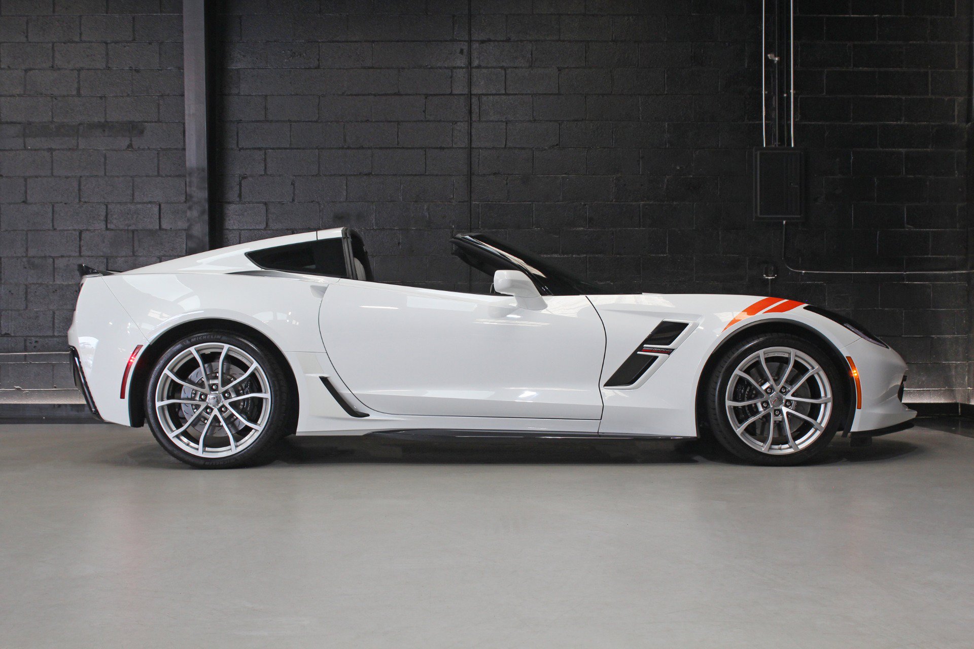 Used 2019 Chevrolet Corvette Grand Sport RWD image 26
